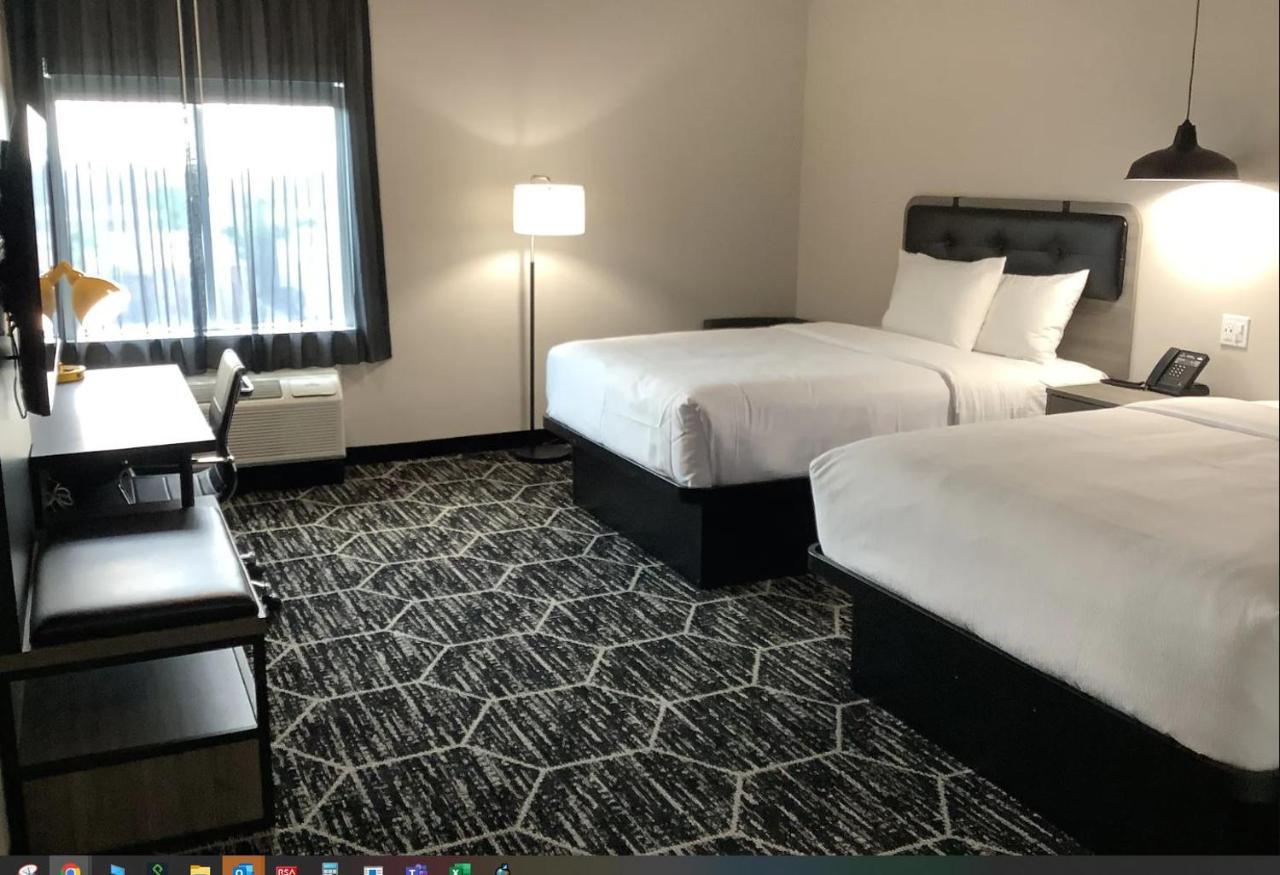 La Quinta Inn & Suites By Wyndham Corpus Christi Southeast Eksteriør billede